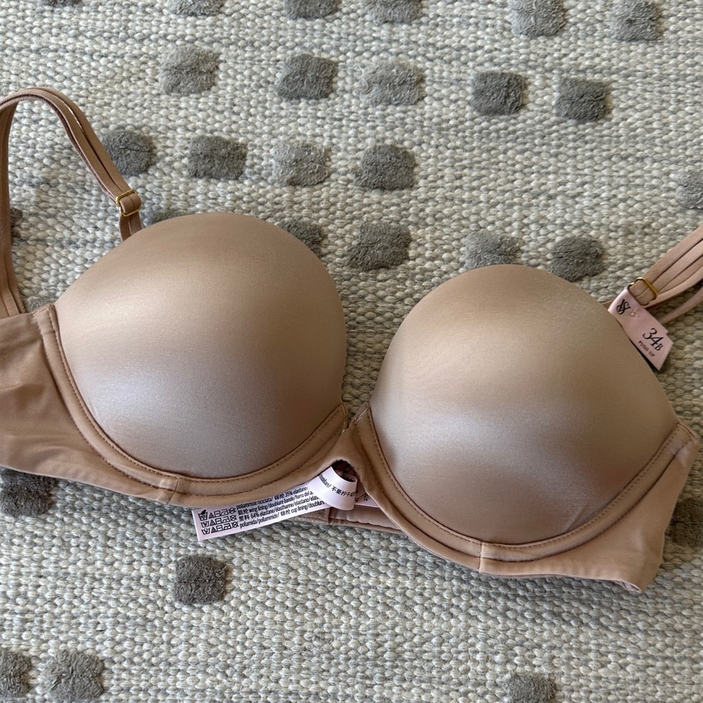 NWT Strapless push up  Seamless nude Bra